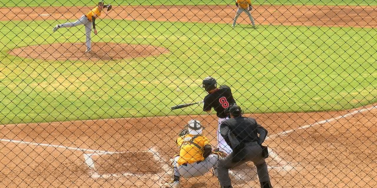 arkansas state completes valparaiso