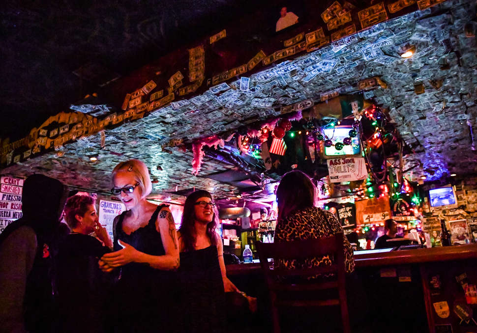 best dive bars in